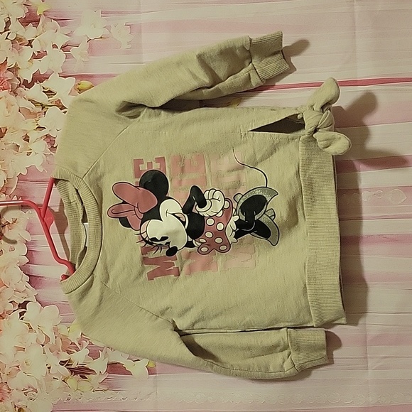 Disney Juniors Minnie 3t sweater with tye at bottom - Picture 1 of 4